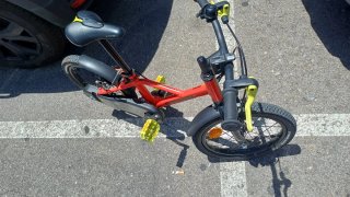 Bicicleta infantil roja