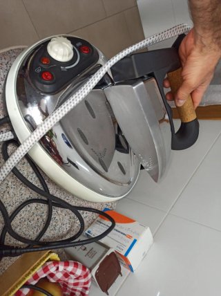 Plancha de vapor Saxem