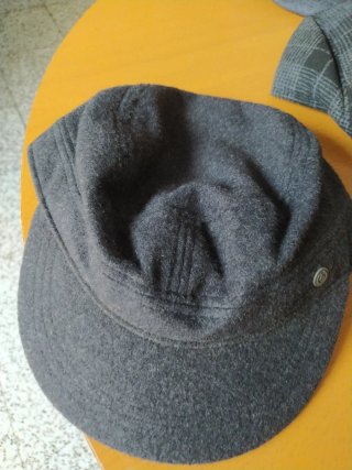 Gorras de lana invierno (marrón, gris)