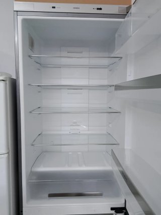 Nevera Siemens inox no fros 70 cm x 200cm