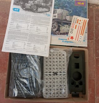 Maqueta T-28 Tanque Soviético ICM 1:35