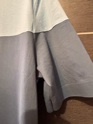 Camiseta COS Patchwork celeste/azul