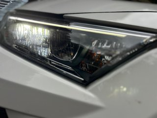 Toyota Rav4 2.5l 220H Business 4WD
