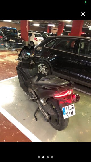 Kymco AK 550 Negra