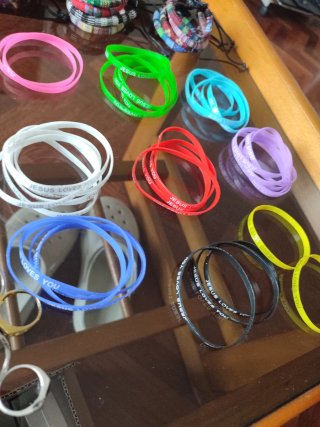 13 Pulseras Savia & Cuero