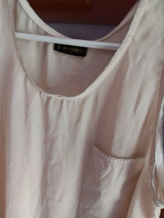 Top sin mangas beige