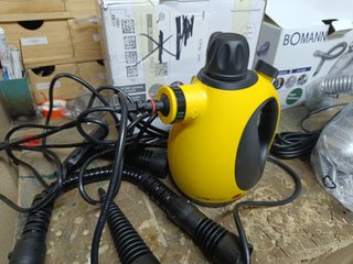 Vaporeto y aspirador pequeño