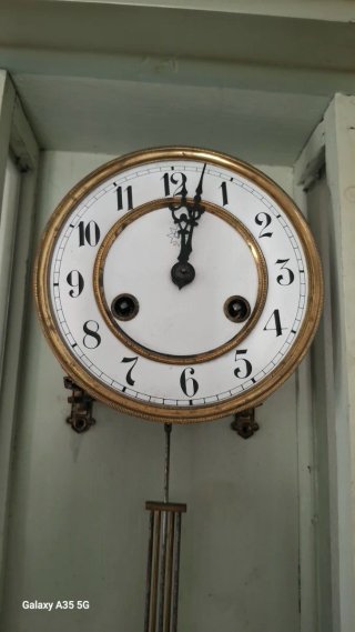 Orologio da parete antico