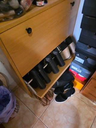 Zapatero madera y plástico