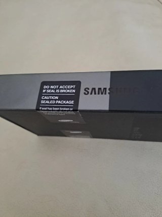 Samsung Galaxy Z Flip 4 scatola