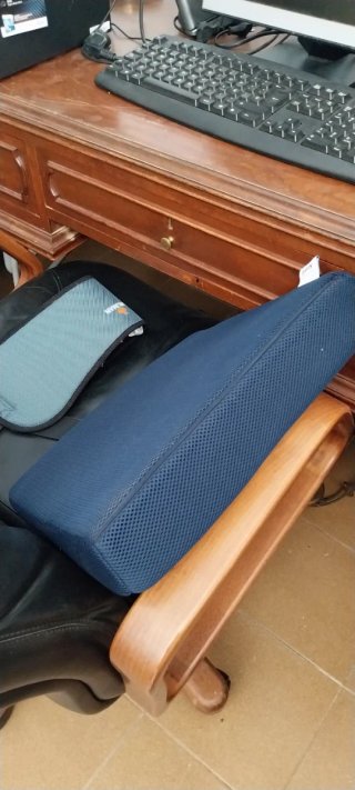 Se vende silla de ruedas con cinturón y cojin espe