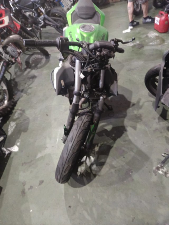 Kawasaki Z125 2018 - Moto Deportiva