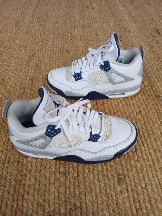 Air Jordan 4 Retro "Midnight Navy" Talla 44