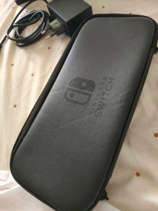 Nintendo Switch Completa Blu/Rosso in perfetto stato