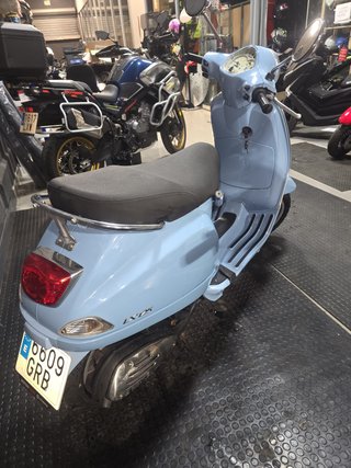 Vespa LX 125 Azul 2009 - 4.500km