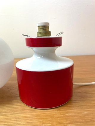 Lámpara sobre mesa vintage en cerámica y cristal