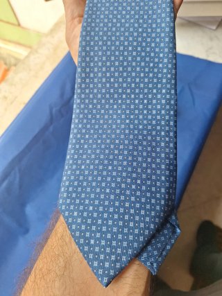 Cravatta fondo blu Cappelli