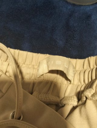 Pantalón cargo beige mujer