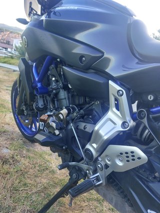Yamaha MT-07 Negra y Azul