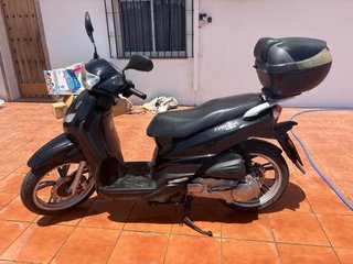 Peugeot Tweet 125cc Negra NEGOCIABLE