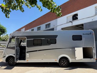 Autocaravana sun light cama gemela