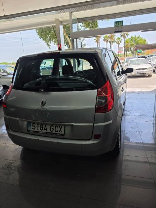 Renault Scenic 1.9 dCi Dynamique