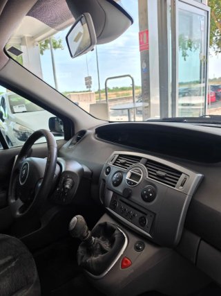 Renault Scenic 1.9 dCi Dynamique