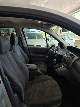 Renault Scenic 1.9 dCi Dynamique