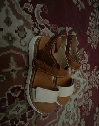 Sandalias Pikolinos Marrón y Blanco