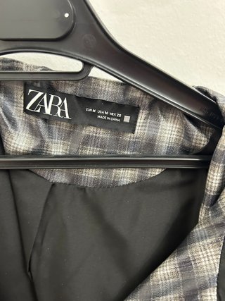 Gabardina Zara cuadros gris y blanco sin estrenar