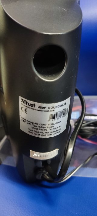 Altavoces Trust 3D + MP4 Retro