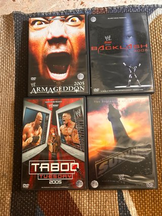 Set 10 DVD + Action Figure Batista