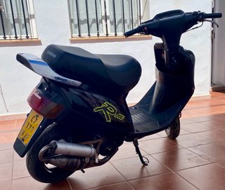 Yamaha Jog R Negra