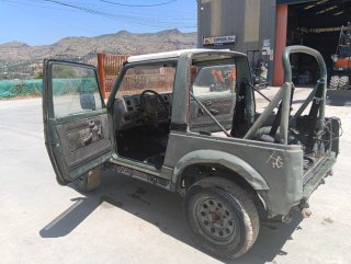Suzuki Samurai 2002