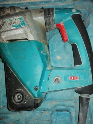 Taladro percutor Makita