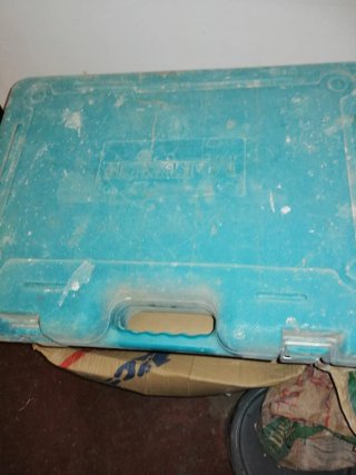 Taladro percutor Makita