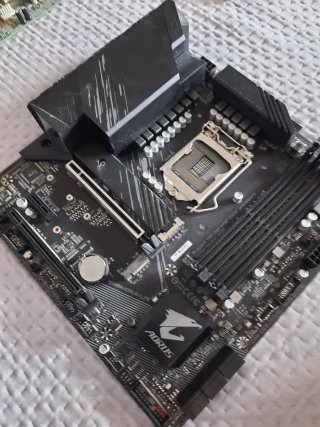 Placa Base Gigabyte B560M Aorus Elite