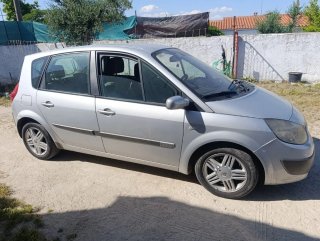 Renault Megane 2005 averiada