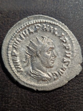 Moneda romana Filipo I - ROMAE AETERNAE, RIC 44b