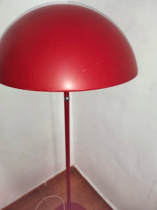 Lámpara de pie Brasa vintage en rojo de Nilsson pa