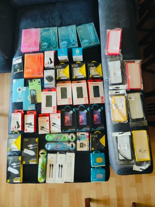 Lote fundas, cargadores coche y cables