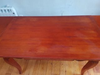 Mesa de comedor provenzal de cerezo