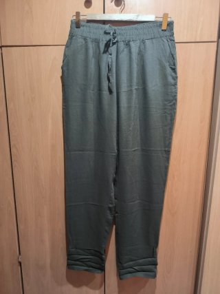 Pantalón verde oliva