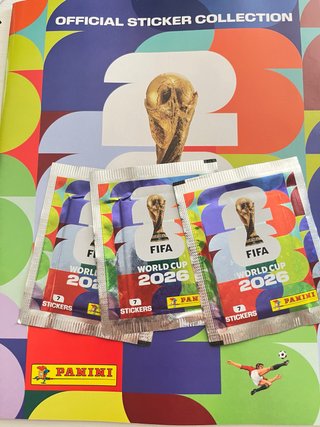 Álbum y 3 sobres Panini Mundial 2026