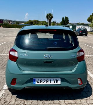 Hyundai i10 2022 en excelente estado