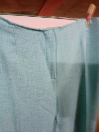 Traje pantalón turquesa talla 48