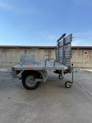 Remolque moto ruedas pivotantes