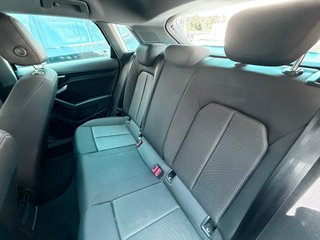 Audi A3 Stronic ETIQUETA ECO 2022