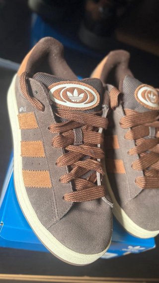 Adidas campus