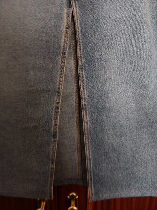 Falda vaquera Levi's midi con abertura
